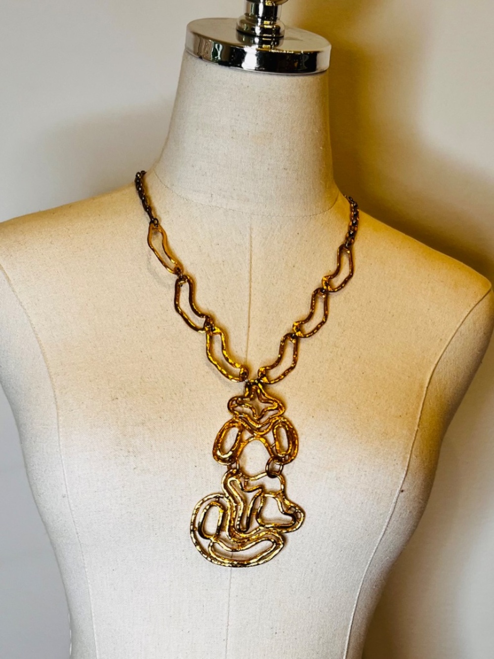 Vintage 1970s Accessocraft NYC Brutalist Gold Tone Statement Pendant Necklace